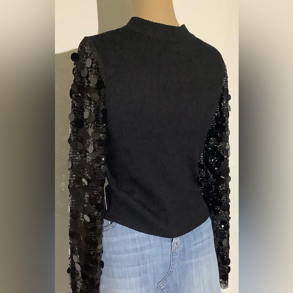 Women's M Madden Girl Party Black Top with Sequin Sleeves - Picture 4 of 7